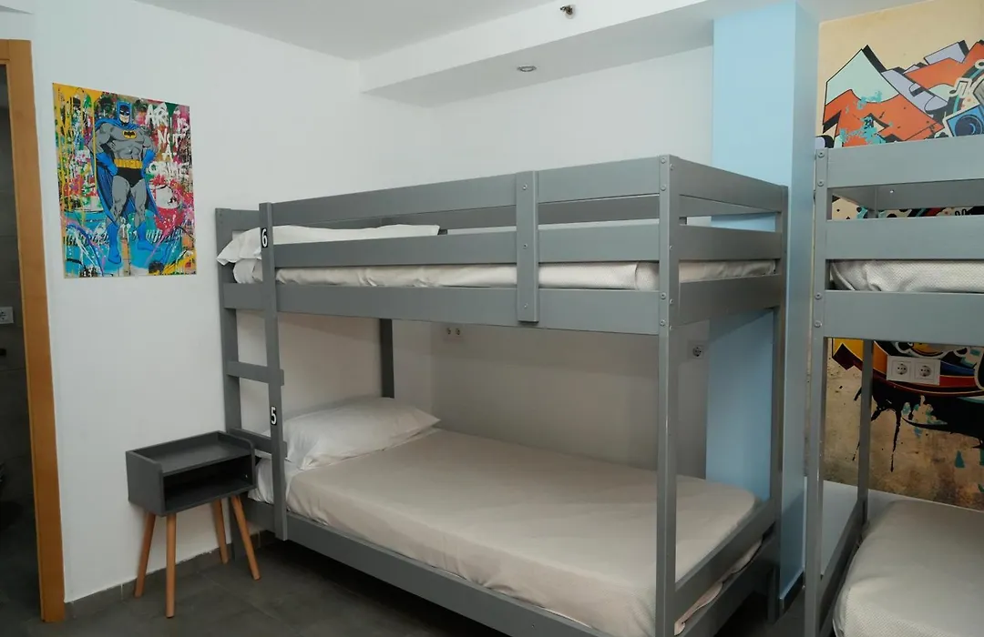 New Art Beach Hostel- Albergue Juvenil-1