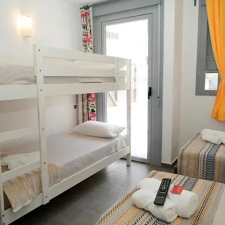 New Art Beach Hostel- Albergue Juvenil-2